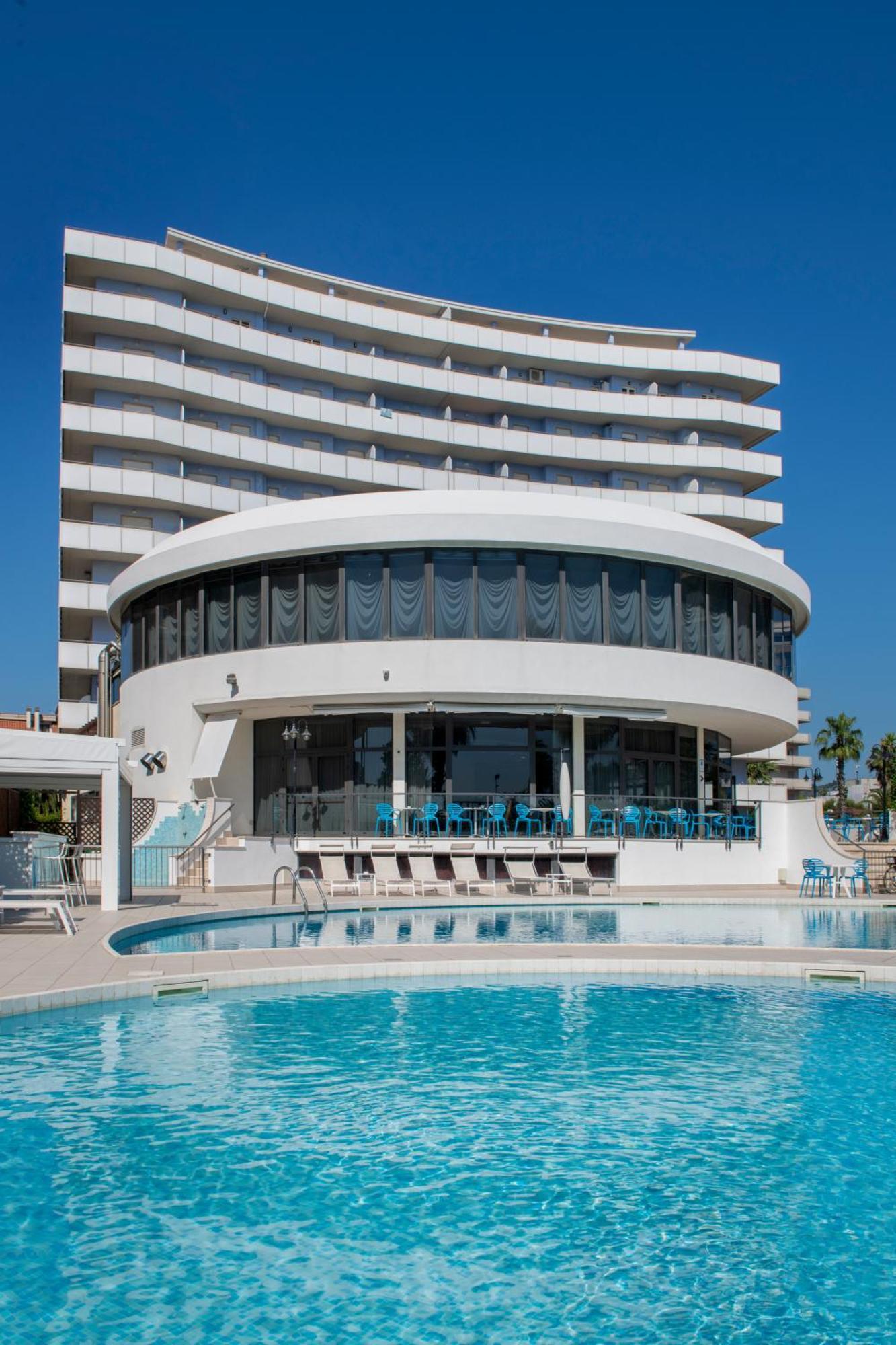 International Hotel & Suite San Benedetto del Tronto Exterior foto